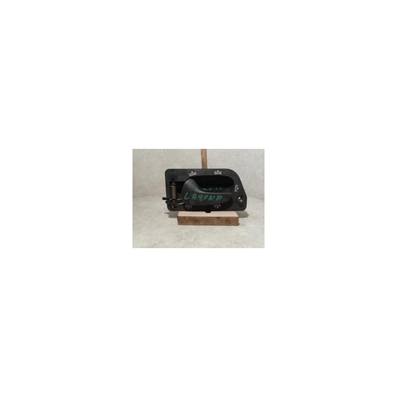 Poignee interieur avant gauche RENAULT LAGUNA 1 PHASE 1 d’occasion