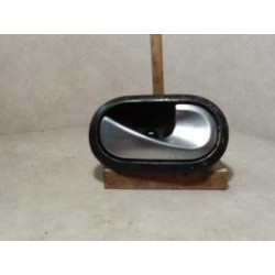 Poignee interieur avant droit RENAULT SCENIC 2 PHASE 1 d’occasion