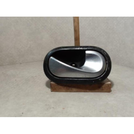 Poignee interieur avant droit RENAULT SCENIC 2 PHASE 1 d’occasion