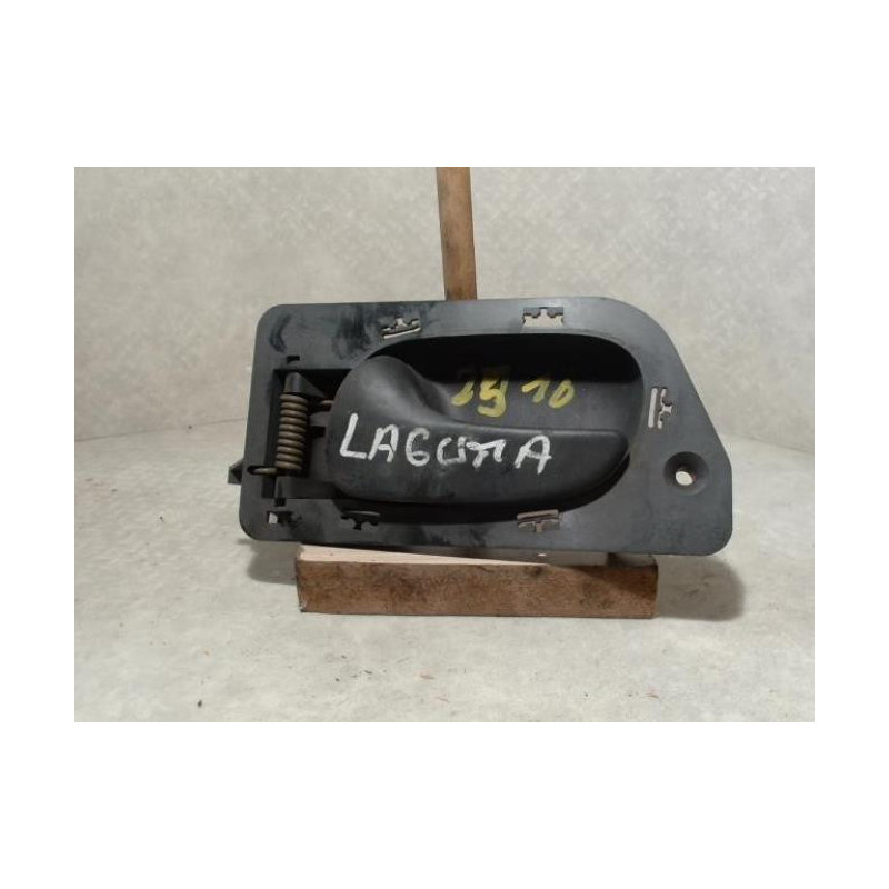 Poignee interieur arriere gauche RENAULT LAGUNA 1 PHASE 1 d’occasion