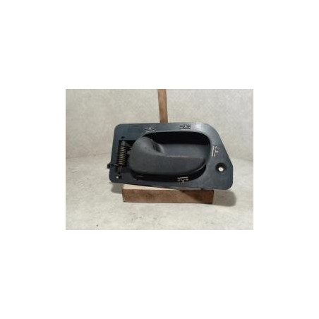 Poignee interieur avant gauche RENAULT LAGUNA 1 PHASE 2 d’occasion