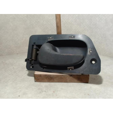 Poignee interieur avant gauche RENAULT LAGUNA 1 PHASE 2 d’occasion