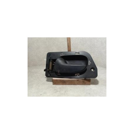 Poignee interieur avant gauche RENAULT LAGUNA 1 PHASE 1 d’occasion