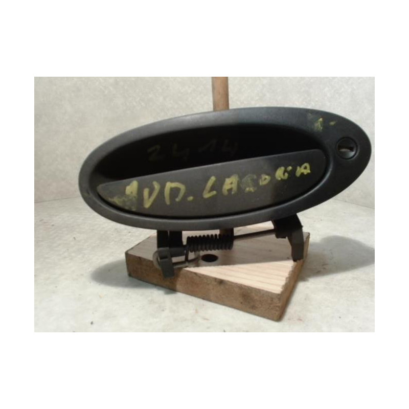 Poignee porte avant droit RENAULT LAGUNA 1 PHASE 1 d’occasion