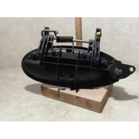 Poignee porte avant droit RENAULT LAGUNA 1 PHASE 1 d’occasion