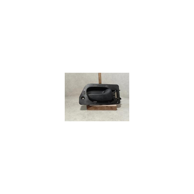 Poignee interieur avant droit RENAULT LAGUNA 2 PHASE 1 d’occasion