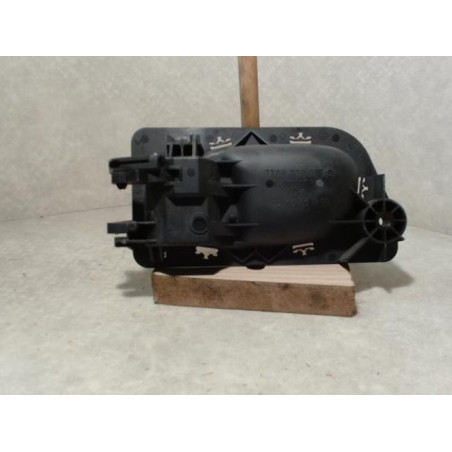 Poignee interieur avant gauche RENAULT LAGUNA 2 PHASE 1 d’occasion
