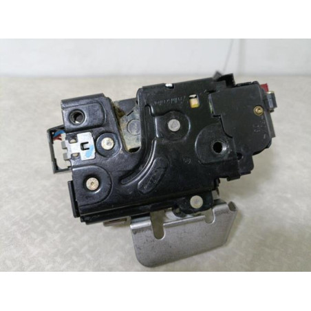 Serrure avant droit AUDI A4 1 PHASE 2 d’occasion