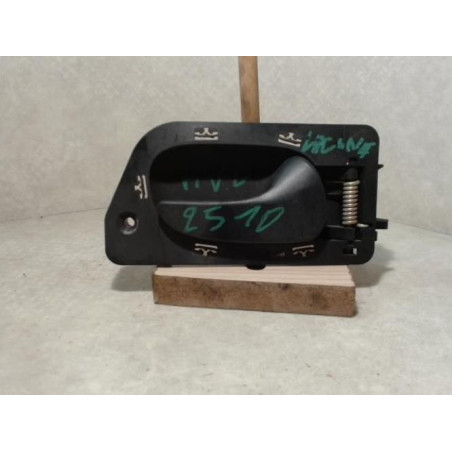 Poignee interieur avant droit RENAULT LAGUNA 2 PHASE 1 BREAK d’occasion