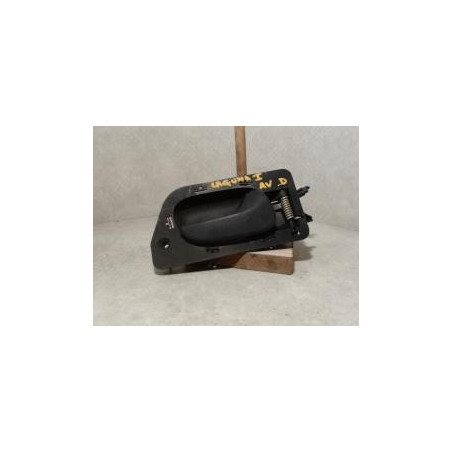 Poignee interieur avant droit RENAULT LAGUNA 1 PHASE 1 d’occasion
