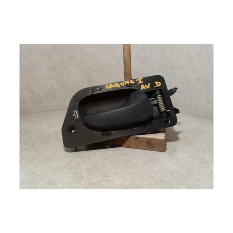 Poignee interieur avant droit RENAULT LAGUNA 1 PHASE 1 d’occasion