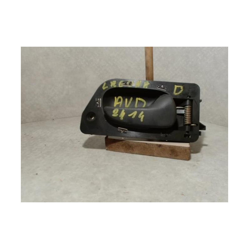 Poignee interieur avant droit RENAULT LAGUNA 1 PHASE 1 d’occasion