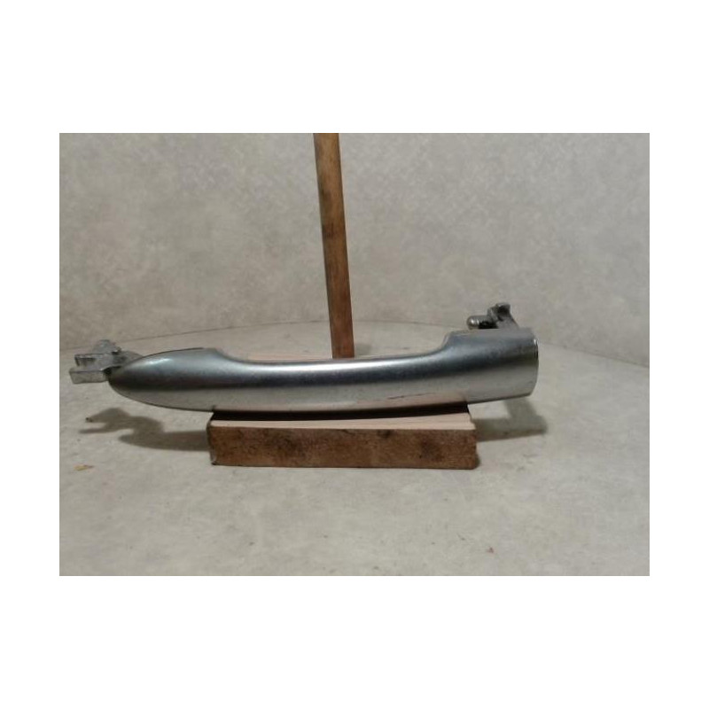 Poignee porte avant gauche RENAULT LAGUNA 2 PHASE 1 d’occasion