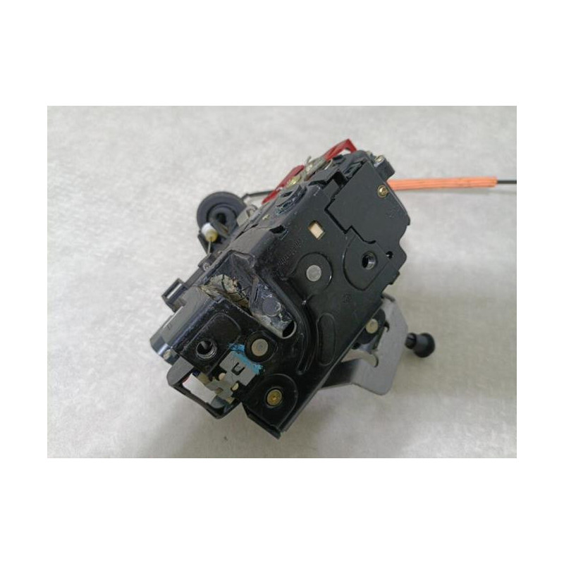Serrure arriere droit AUDI A4 1 PHASE 2 d’occasion