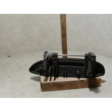 Poignee porte arriere droit RENAULT CLIO 2 PHASE 1 d’occasion