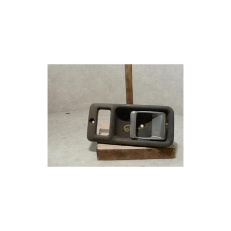 Poignee interieur arriere gauche MAZDA 626 2 PHASE 2 d’occasion
