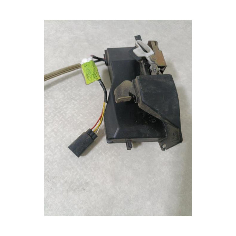 Serrure avant droit FORD ESCORT 6 d’occasion
