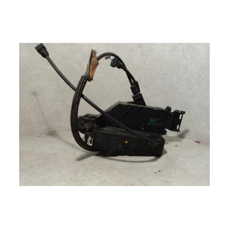 Serrure avant droit PEUGEOT 207 PHASE 1 d’occasion