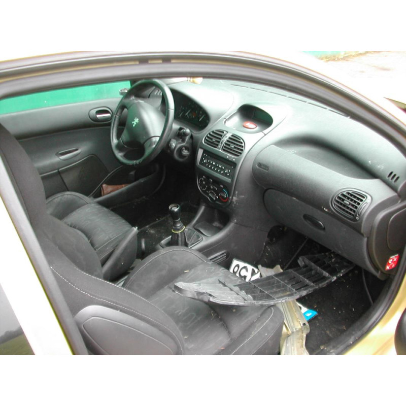 Poignee hayon PEUGEOT 206 PHASE 1 d’occasion