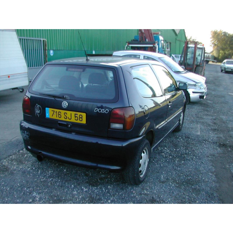 Poignee porte arriere droit VOLKSWAGEN POLO 3 PHASE 1 d’occasion