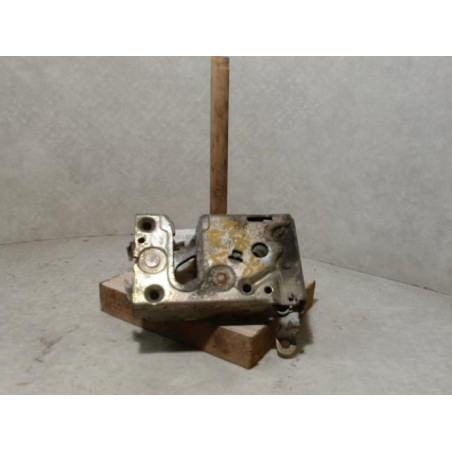 Serrure avant droit PEUGEOT 106 PHASE 1 d’occasion