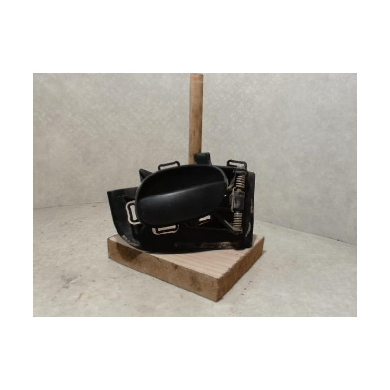 Poignee interieur avant droit PEUGEOT 206 PHASE 1 d’occasion