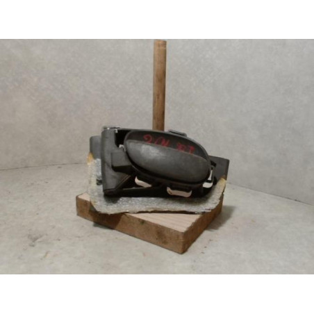 Poignee interieur avant gauche PEUGEOT 206 PHASE 1 d’occasion