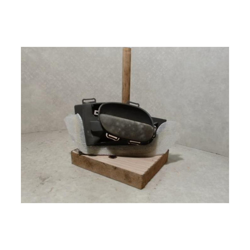 Poignee interieur avant gauche PEUGEOT 206 PHASE 2 BREAK d’occasion