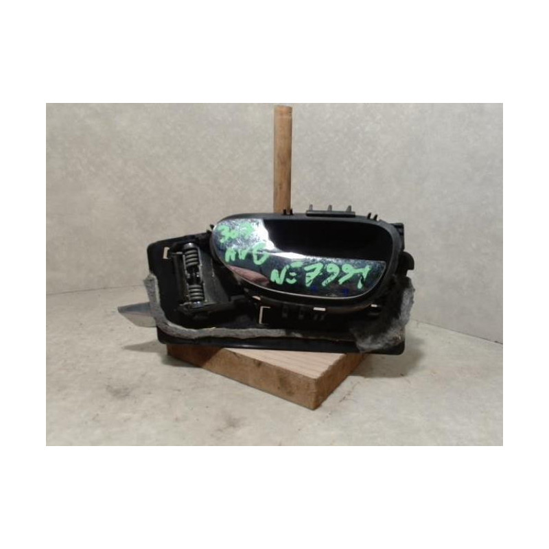 Poignee interieur avant gauche PEUGEOT 307 PHASE 1 d’occasion
