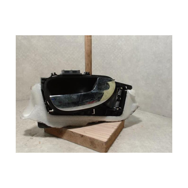 Poignee interieur avant droit PEUGEOT 307 PHASE 1 d’occasion