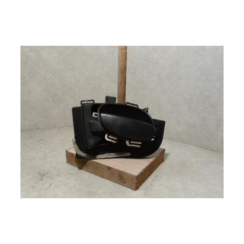 Poignee interieur avant gauche PEUGEOT 206 PHASE 1 d’occasion