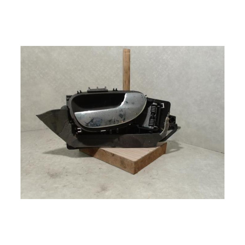 Poignee interieur avant droit PEUGEOT 307 PHASE 1 d’occasion