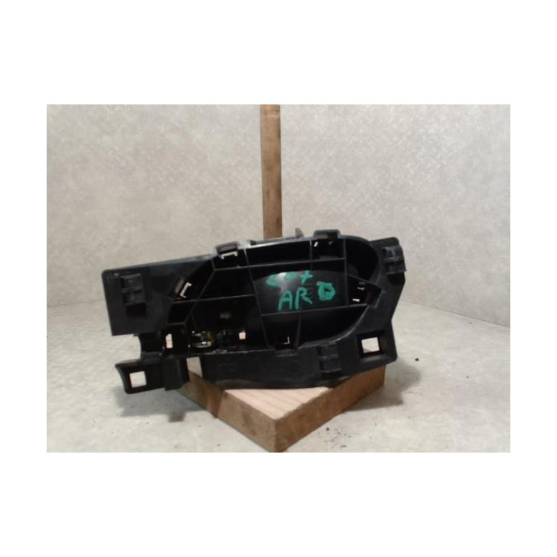 Poignee interieur avant droit PEUGEOT 207 PHASE 1 d’occasion