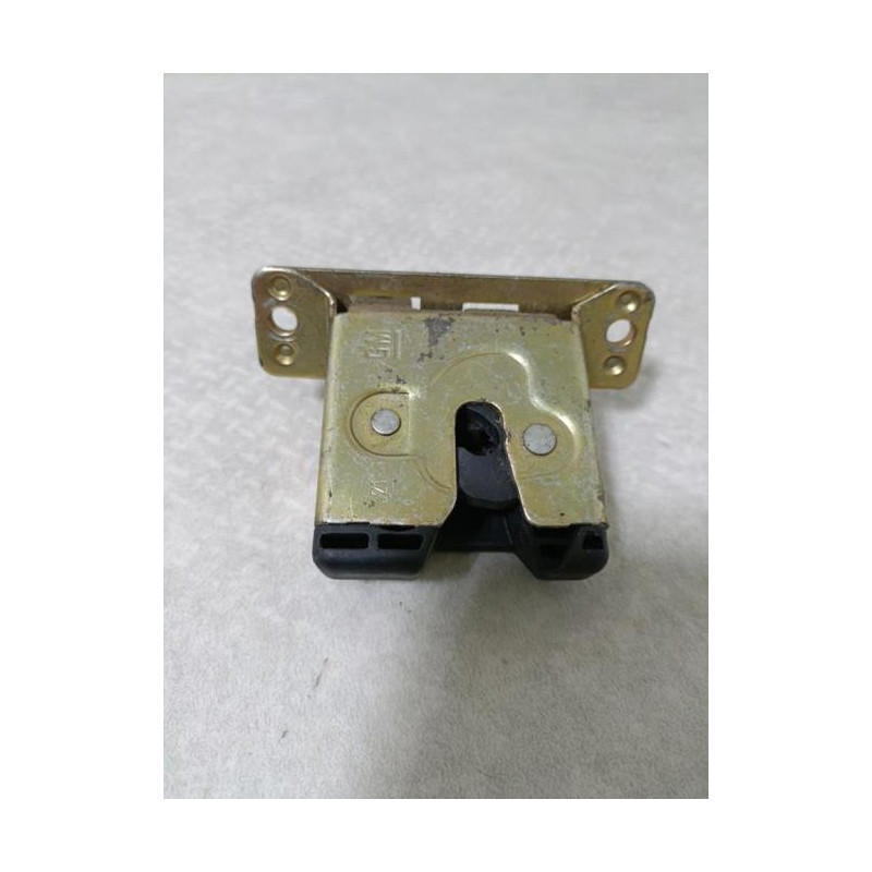 Serrure de hayon OPEL CORSA C PHASE 1 d’occasion