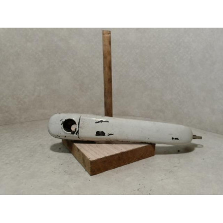 Poignee porte avant droit VOLKSWAGEN POLO 3 PHASE 1 d’occasion
