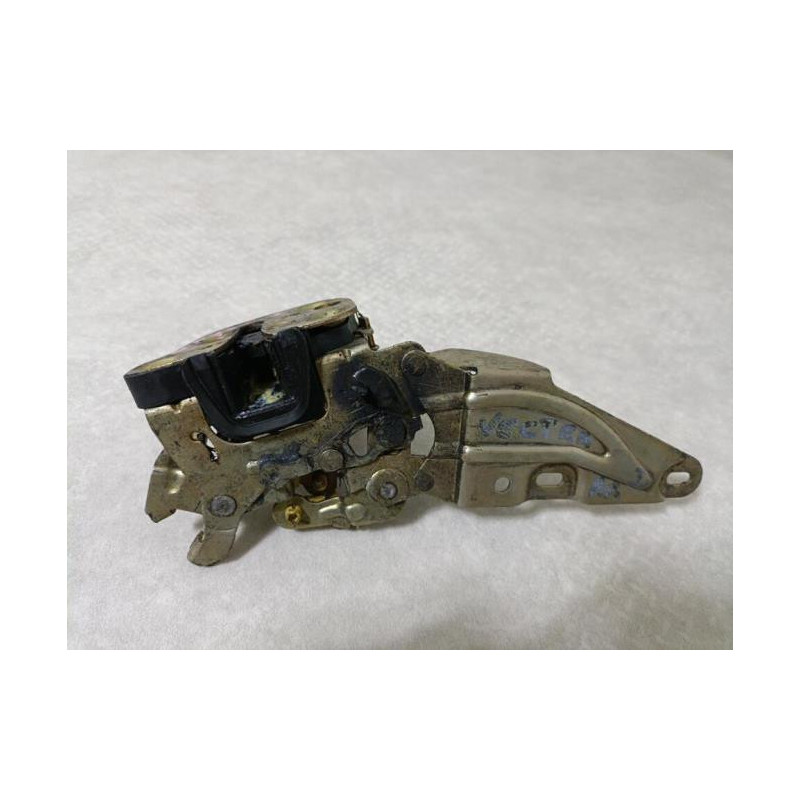 Serrure arriere droit OPEL VECTRA B PHASE 1 d’occasion