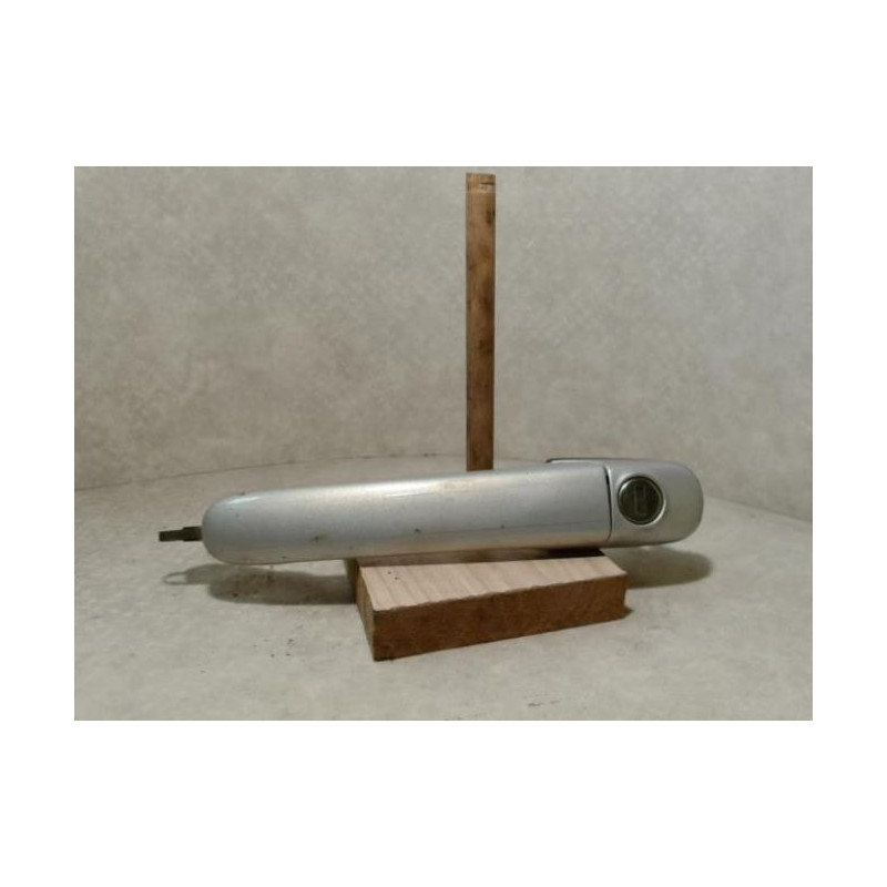 Poignee porte avant gauche SEAT IBIZA 1 PHASE 2 d’occasion