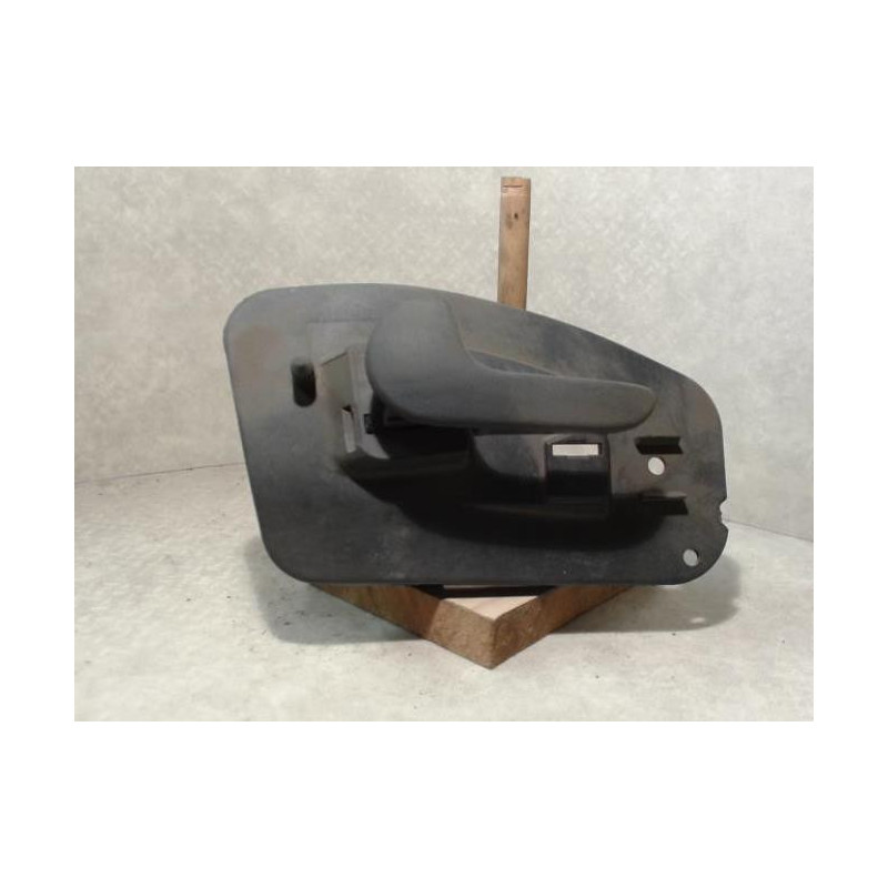 Poignee interieur avant gauche OPEL CORSA A PHASE 1 d’occasion