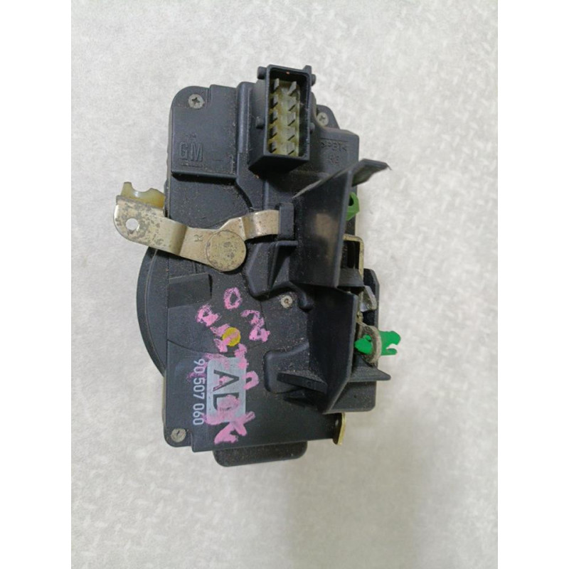 Serrure avant droit OPEL VECTRA B PHASE 1 d’occasion