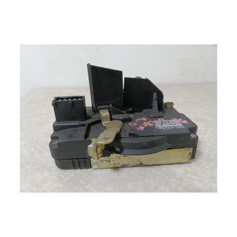 Serrure avant droit OPEL VECTRA B PHASE 1 d’occasion
