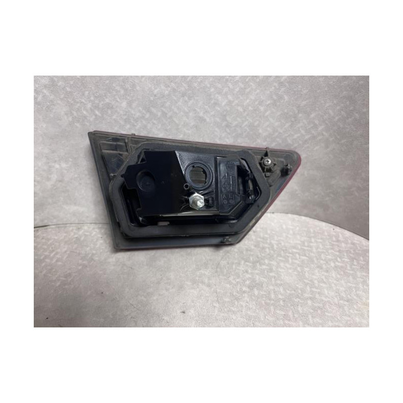 Feu arriere secondaire droit (feux) RENAULT CLIO 4 PHASE 1 d’occasion