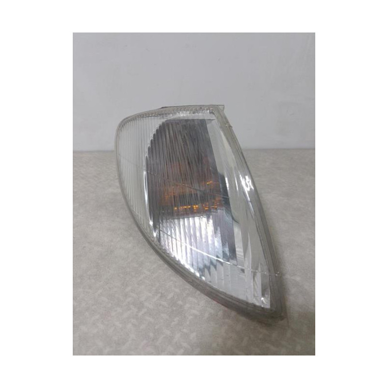 Optique avant secondaire droit (feux)(clignotant) RENAULT MEGANE 1 PHASE 1 d’occasion