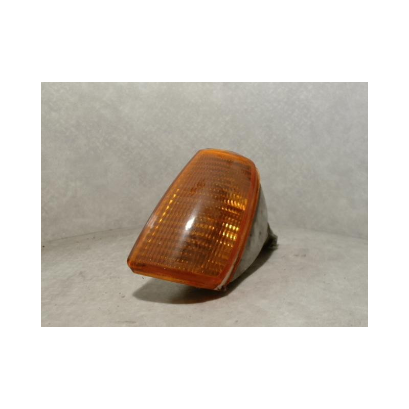 Optique avant secondaire gauche (feux)(clignotant) VOLKSWAGEN 1.0 45 8V d’occasion