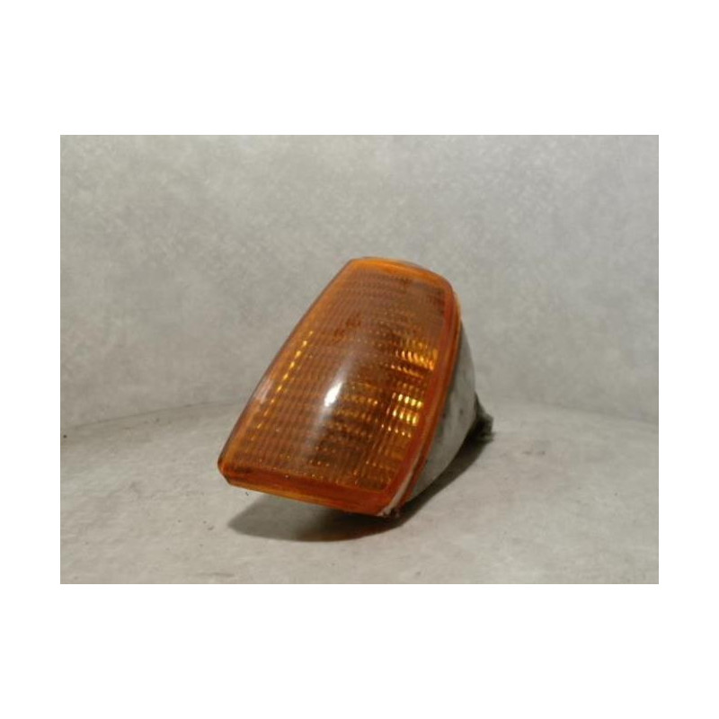 Optique avant secondaire gauche (feux)(clignotant) VOLKSWAGEN 1.0 45 8V d’occasion