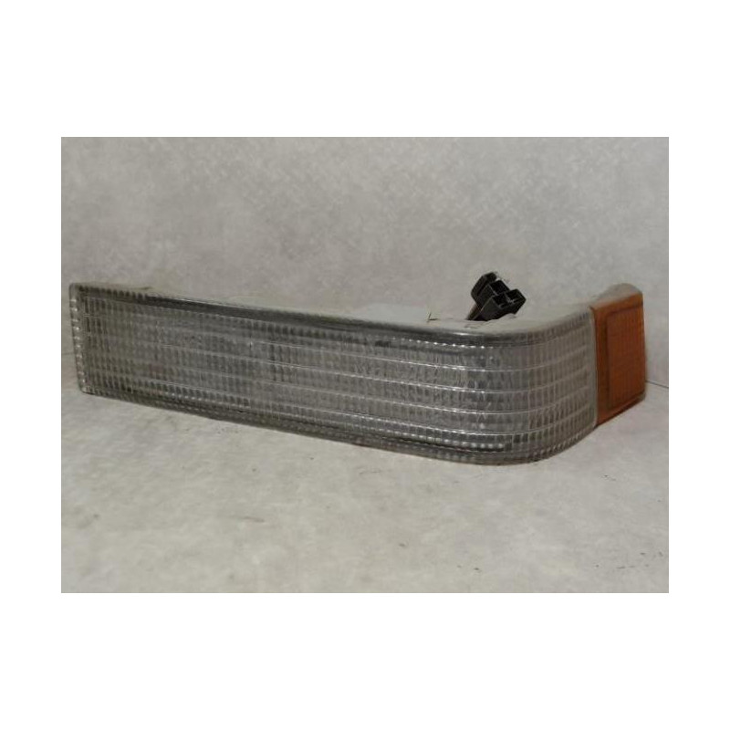 Optique avant secondaire gauche (feux)(clignotant) MAZDA 929 1 d’occasion