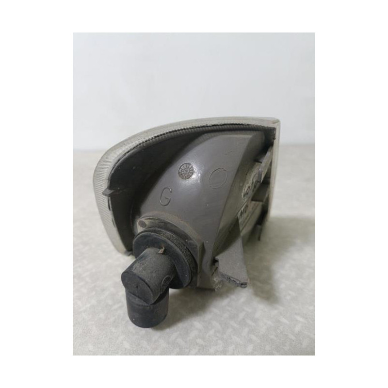 Optique avant secondaire gauche (feux)(clignotant) PEUGEOT 405 PHASE 2 d’occasion