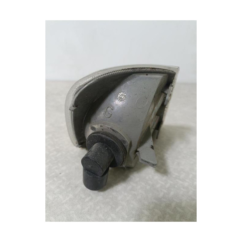 Optique avant secondaire gauche (feux)(clignotant) PEUGEOT 405 PHASE 1 d’occasion