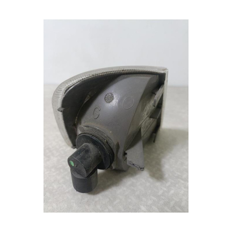 Optique avant secondaire gauche (feux)(clignotant) PEUGEOT 405 PHASE 1 d’occasion