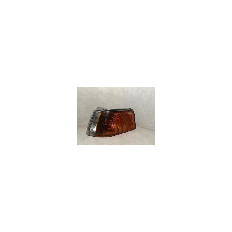 Optique avant secondaire gauche (feux)(clignotant) MAZDA 323 6 d’occasion