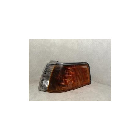 Optique avant secondaire gauche (feux)(clignotant) MAZDA 323 6 d’occasion